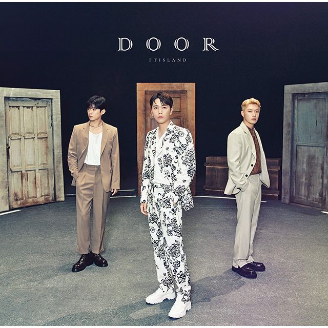 DOOR【初回限定盤A】CD+DVD