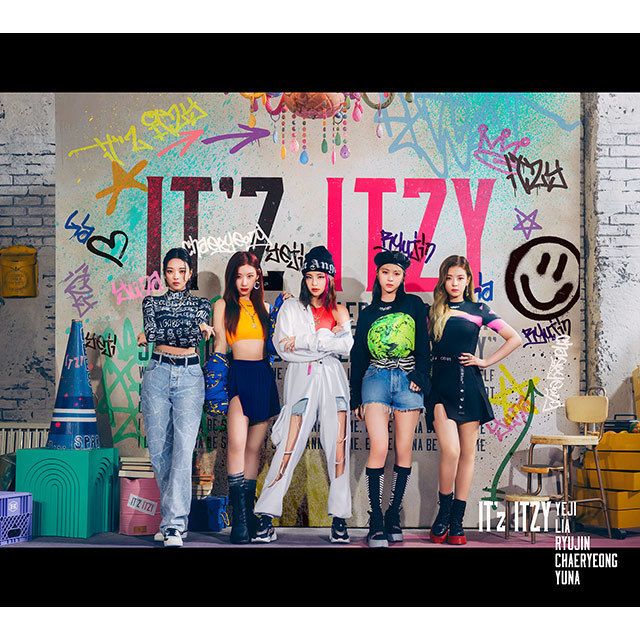 ITZY ユナ　チェキ　IT'z ITZY サイン入り　タワレコ ITZY「IT'z ITZY(初回限定盤A)」 | Warner Music Japan