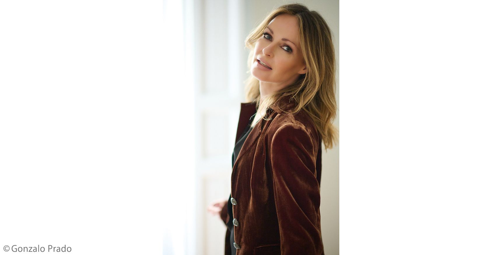 artist-img-format_sharoncorr_2021.jpg