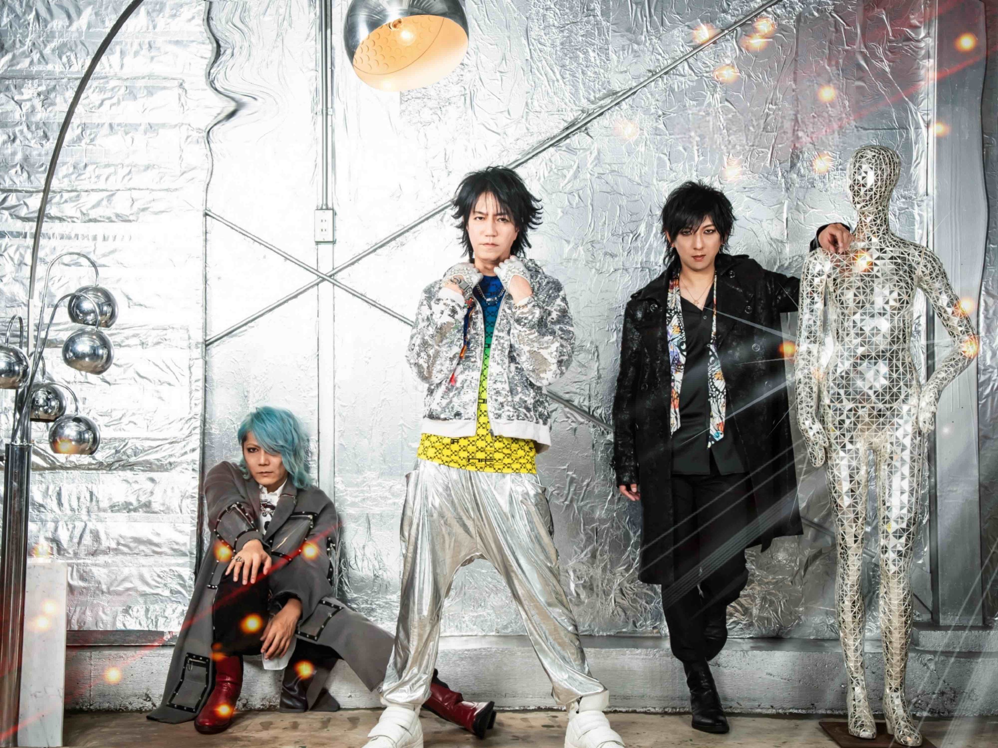 FANTASTIC◇CIRCUS 「TENSEISM BEST SINGLES 【2001ー2004】 」発売